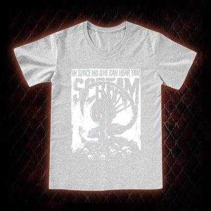 Alien 'In Space No One Can Hear You Scream' Xenomorph Graphic V-Neck T-Shirt - Sci-Fi Horror Franchise Tribute Piece