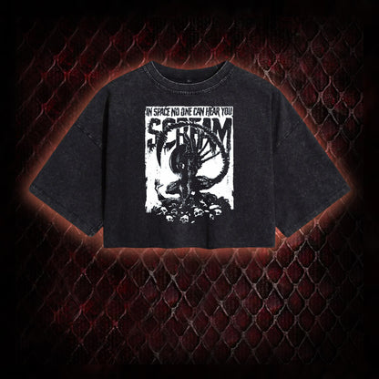 Alien 'In Space No One Can Hear You Scream' Xenomorph Graphic Vintage-Cropped T-shirt  - Sci-Fi Horror Franchise Tribute Piece