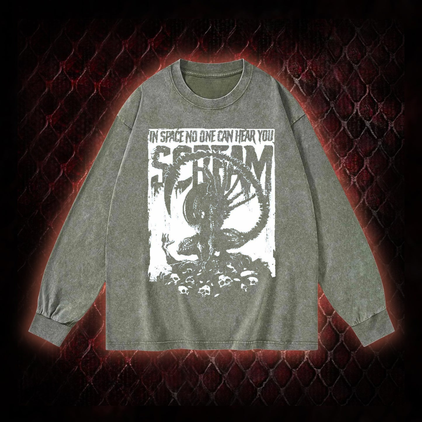 Alien 'In Space No One Can Hear You Scream' Xenomorph Graphic Vintage-Sweatshirt  - Sci-Fi Horror Franchise Tribute Piece
