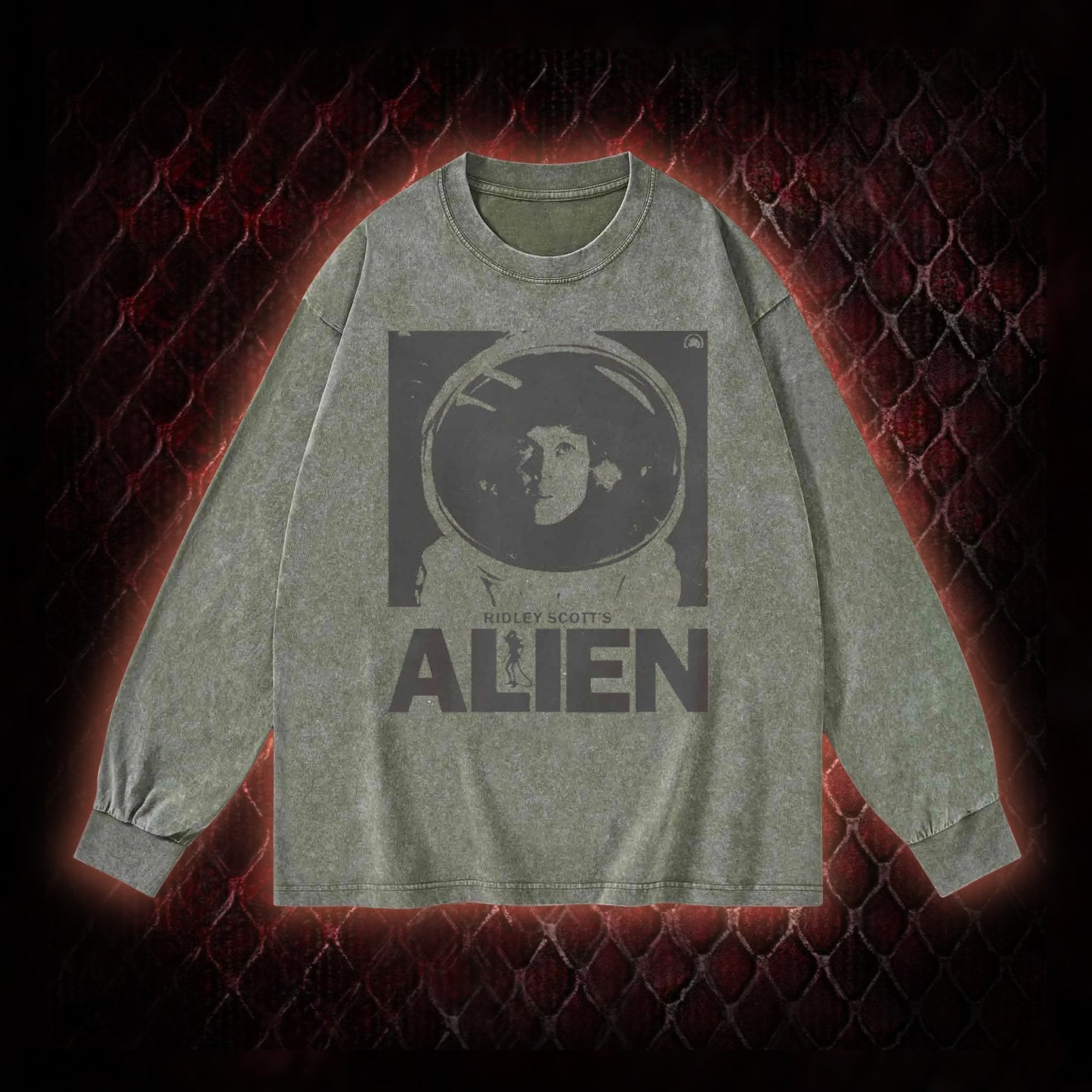 Ridley Scott's Alien Ellen Ripley Astronaut Graphic Vintage-Sweatshirt  - Sci-Fi Horror Franchise Icon Tribute Piece
