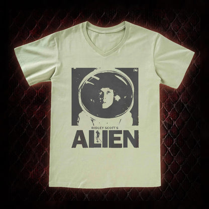 Retro Alien V-Neck Classic T-shirt
